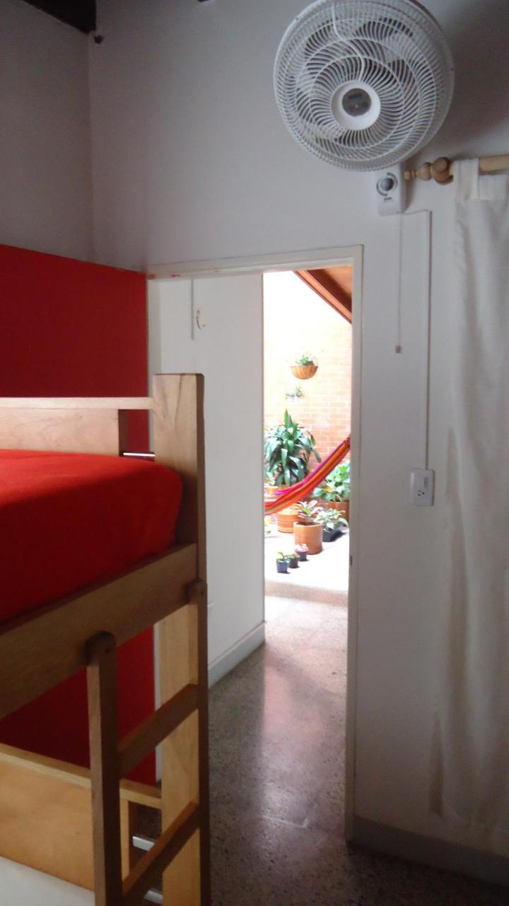Iris Hostel เมเดยิน ภายนอก รูปภาพ