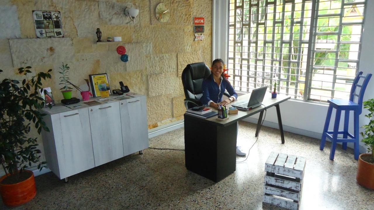 Iris Hostel เมเดยิน ภายนอก รูปภาพ